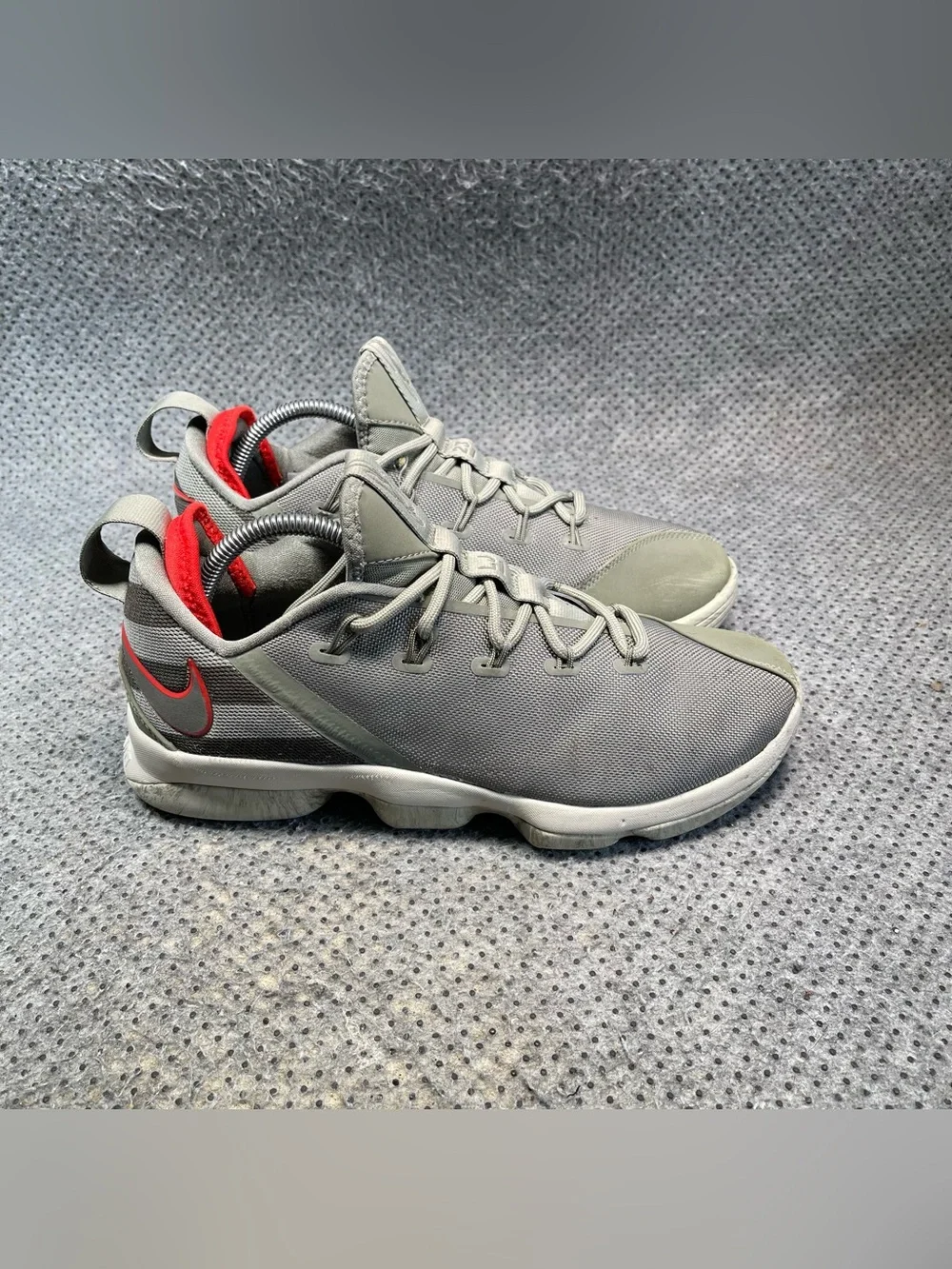 Nike Lebron 14 Low Olive Green Basketball Shoes Size 9 Men’s